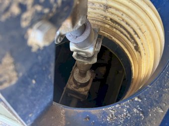 Harvest International H1074XT Swingaway Auger