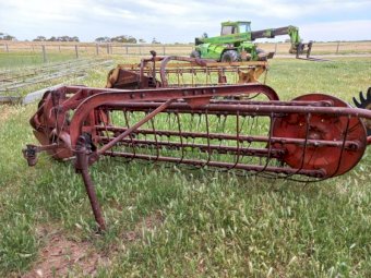 Massey Ferguson Roller Bar Rake