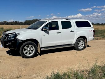 2018 LS Isuzu Twin Cab 4x4 Dual Cab Ute