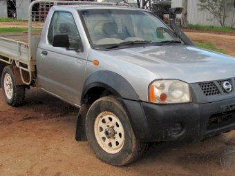 2001 Nissan Navara single cab Ute with Tipping Tray - ONO