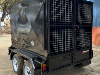 Major Enclosed Tandem Trailer