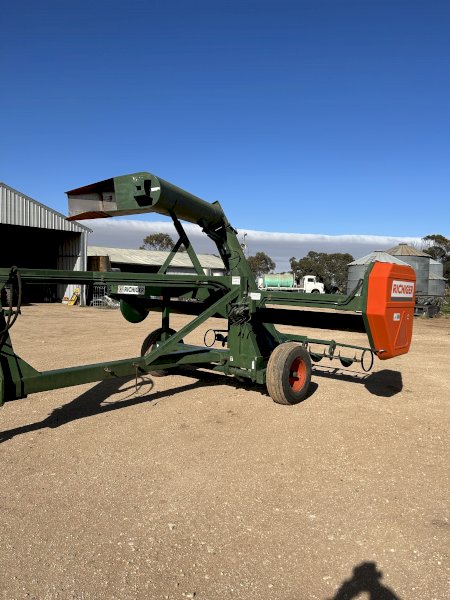 Richiger EA-180 Out Loader