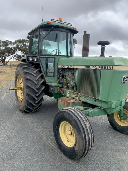 John Deere 4240 Tractor