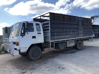 1994 Isuzu FSR 600 Stock Truck