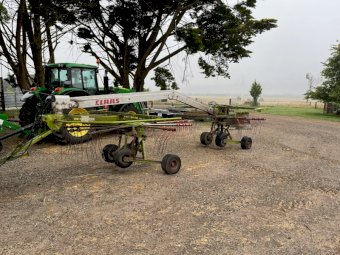 2010 Class Liner 650 Twin Hay Rake