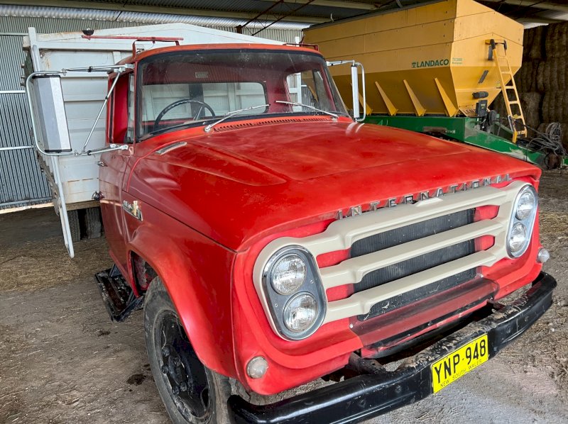 1962 International AB 160 Series Farm Truck