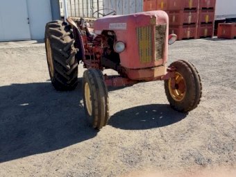 David Brown 990 Tractor