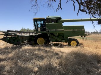 1985 John Deere 8820 Turbo Header with Front and Trailer