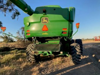 *Price Drop* John Deere S680 Header & 3 Fronts to choose from (extra) - Free delivery