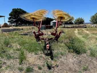 Sitrex H-90 V10 Hay Rake