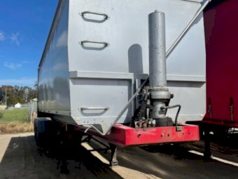 2001 O'Phee Sliding Road Train Lead