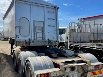 2001 O'Phee Sliding Road Train Lead