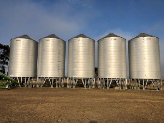 5 x 140 tonne Jaeschke Silos