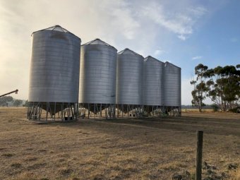 5 x 140 tonne Jaeschke Silos