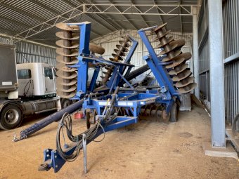 2012 Grizzly Field Boss Folding Wing 64 Plate Offsets