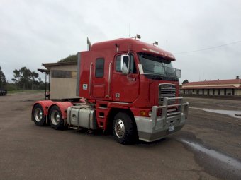2007 Freightliner Argosy Prime Mover