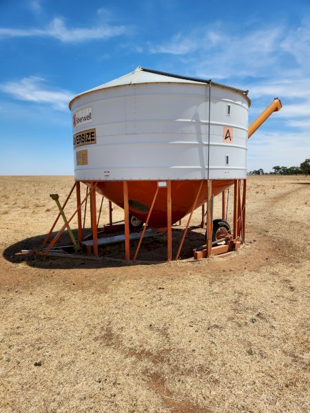 2015  Sherwell 31 mt Field Bin
