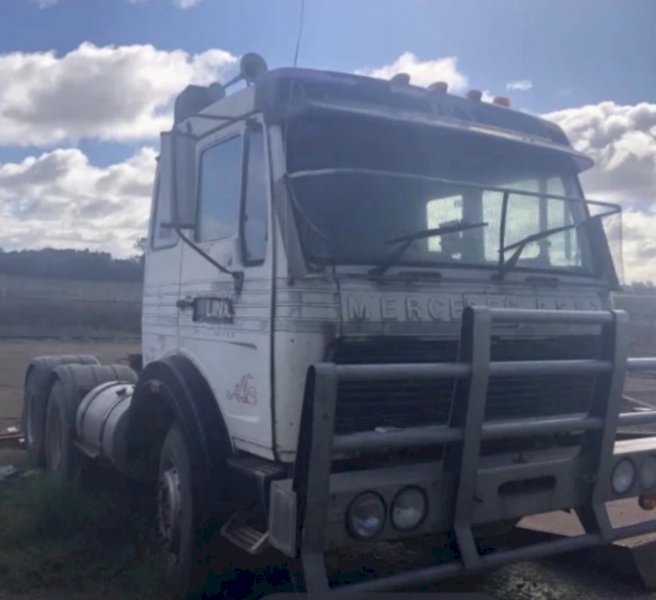 1982 Mercedes Benz 2233 s/30 6x4 prime mover