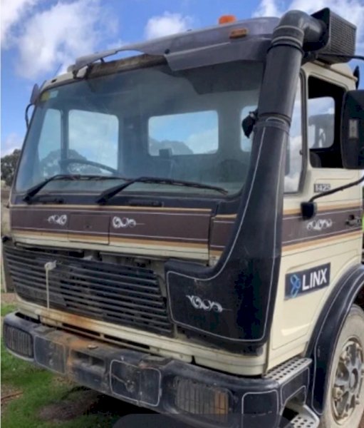 1986 Mercedes Benz 1425 Prime mover day cab