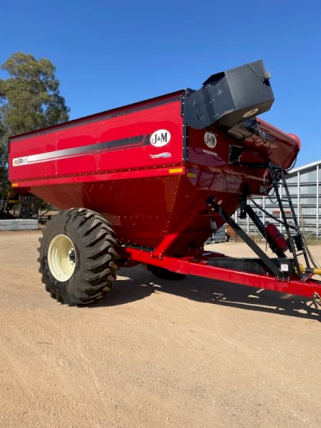 2022 J & M Chaser Bin 24m/t