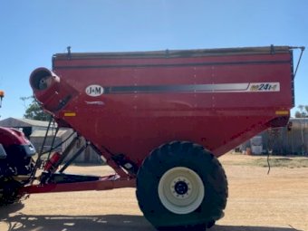 2022 J & M Chaser Bin 24m/t