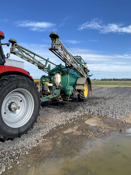 Goldacres 5030 boom spray