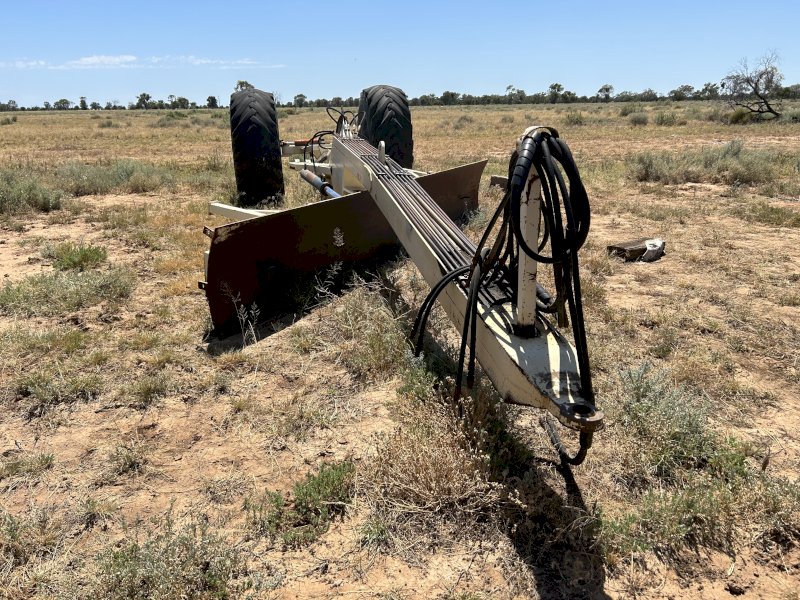 Cambooya 5m Trailing Grader