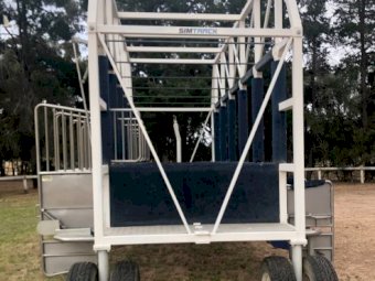 Under Auction - (A214) SimTrack 5 Horse Mobile Starting Stalls 