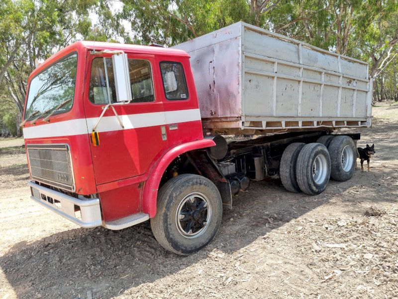 1980 International 1950C Tipper Truck