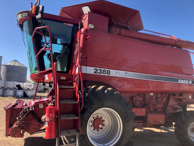 2004 Case IH 2388 Exclusive Header Only
