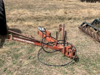 International 511 Direct Drill Combine