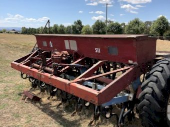 International 511 Direct Drill Combine