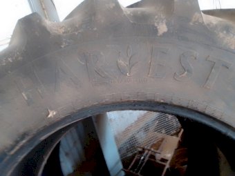 4 x Tractor Tyres 520 85r 42