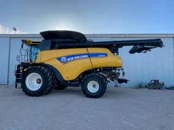 2015 New Holland Header with NH 45ft Front