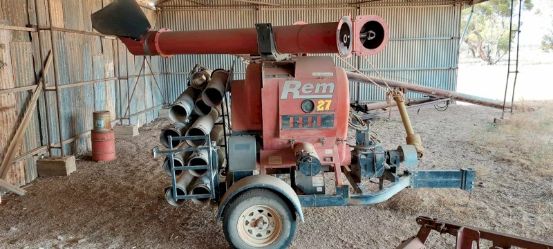 Under Auction - (A213) REM 2700 Grain Vac 