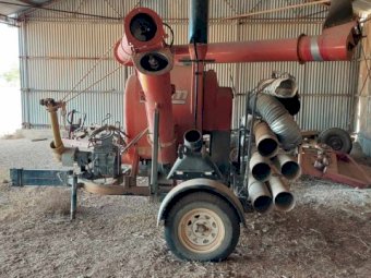 Under Auction - (A213) REM 2700 Grain Vac 