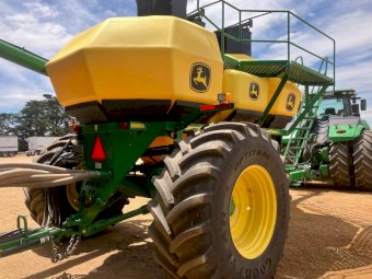 2020 John Deere 1910 Air Seeder