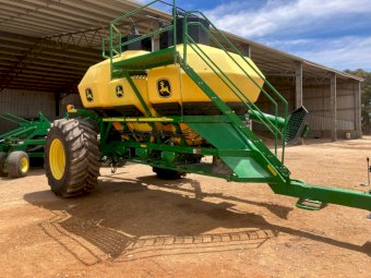 2020 John Deere 1910 Air Seeder