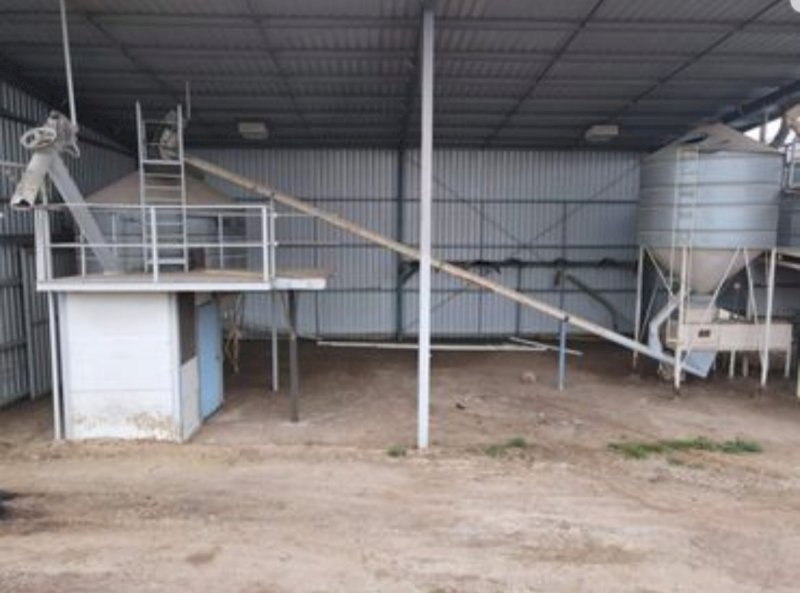 Under Auction - (A213) Complete Wolf Engineering KW600 Roller Mill & Setup 