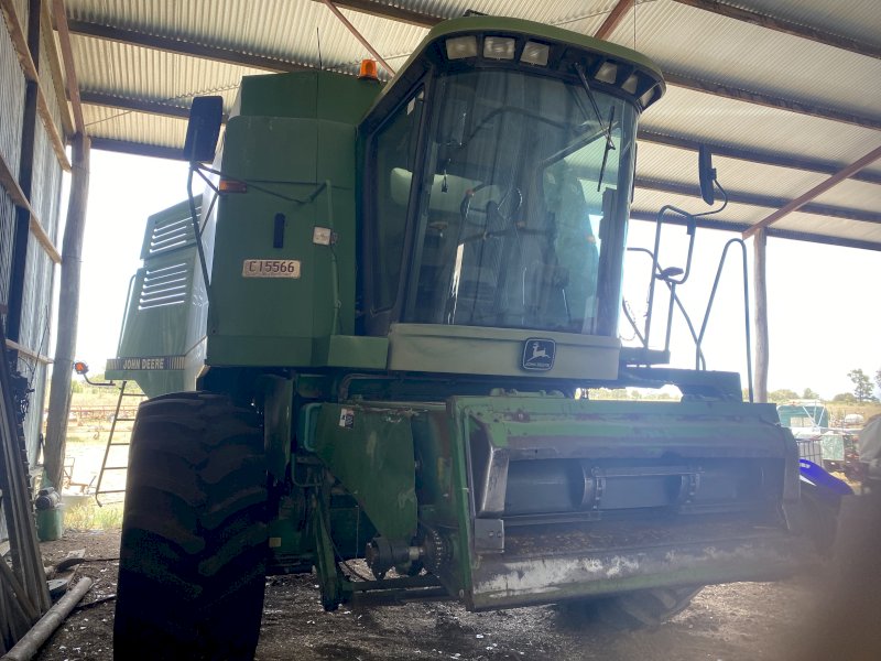 John Deere 9600 Header with 26' Open Front