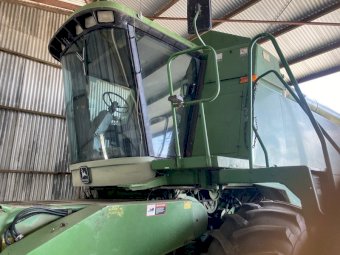 John Deere 9600 Header with 26' Open Front