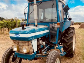 1986 Ford 4110 Tractor