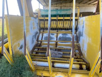 Duetz Fahr Hay Muncher