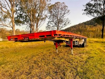 1990 Krueger S-TRL Tri-Axle Flat Top Trailer
