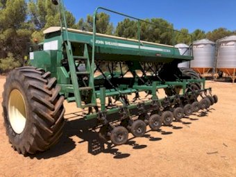 1997 John Shearer 6 Row Combine