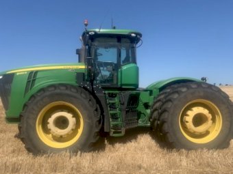 2014 John Deere 9460 Tractor