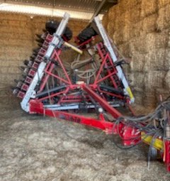 2017 Tobin Tornado 40ft Disc Seeder