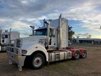 2014 Mack 685 hp Superliner