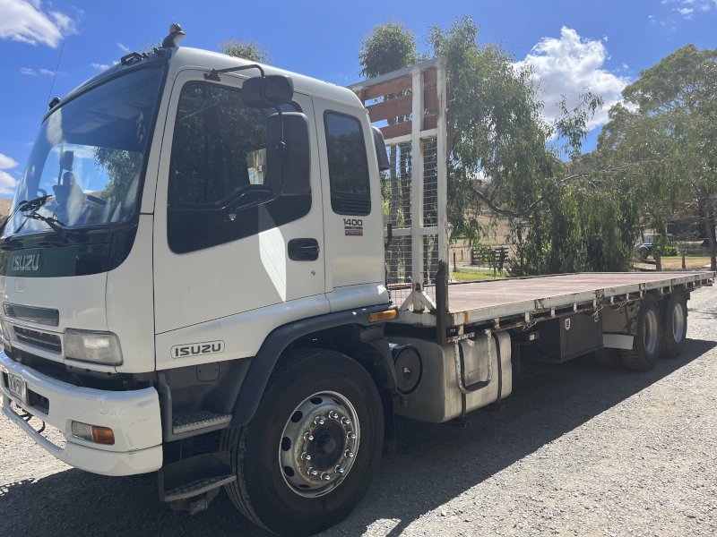 2006 Isuzu FVM 1400 Tray Truck