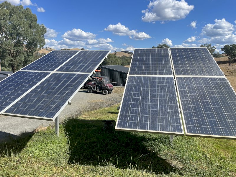 **PRICE REDUCED** 1200 w Solar System for Water Pump